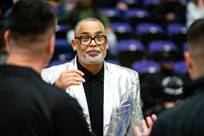 Benson Grants Pass 6A Oregon girls basketball quarterfinal 2024 Naji Saker -2